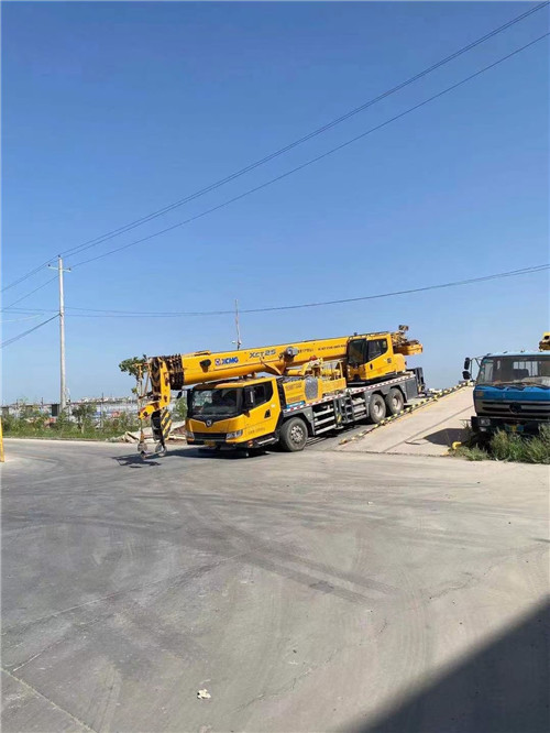 汕头市吊车作业时，可能会产生哪些额外收费项目？