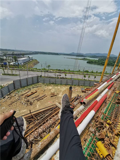 汕头市作业中发生设备损坏或人员意外，责任怎么划分？